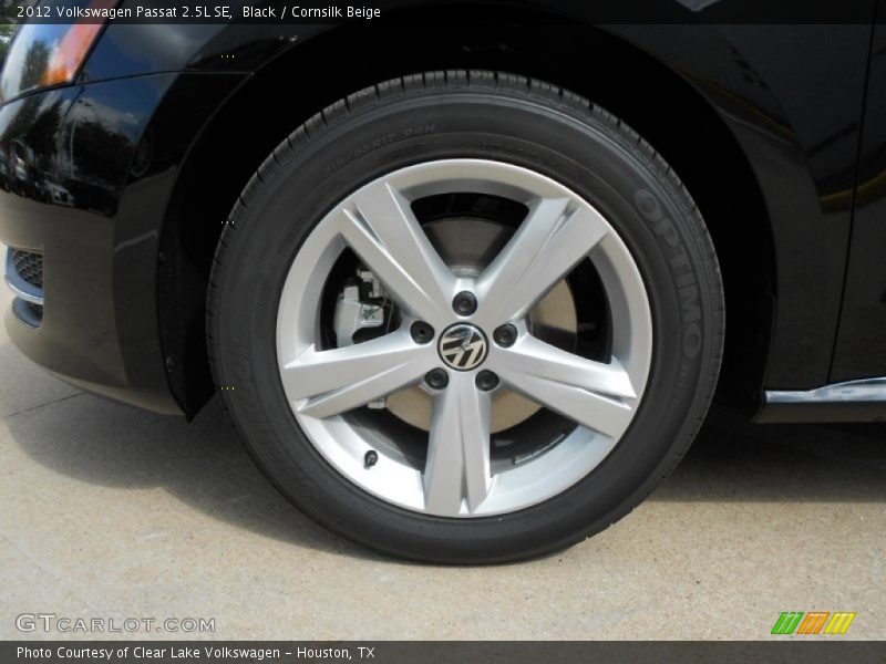 Black / Cornsilk Beige 2012 Volkswagen Passat 2.5L SE