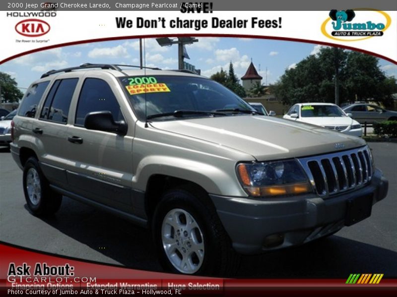 Champagne Pearlcoat / Camel 2000 Jeep Grand Cherokee Laredo