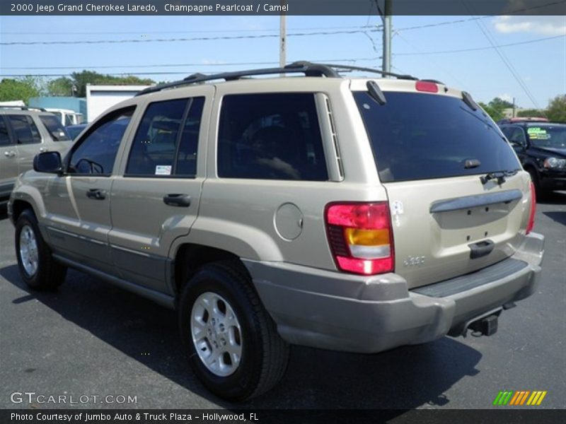 Champagne Pearlcoat / Camel 2000 Jeep Grand Cherokee Laredo