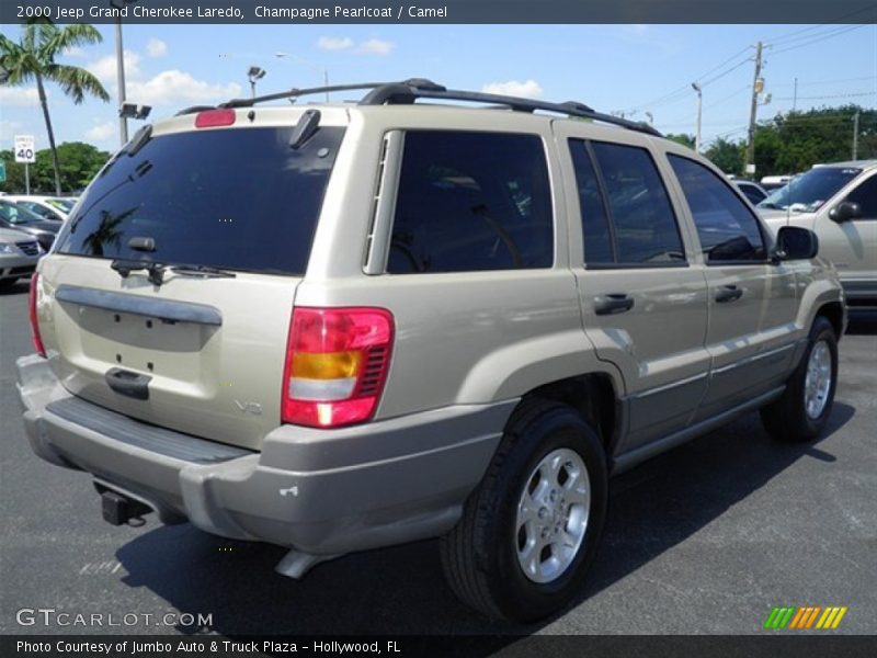 Champagne Pearlcoat / Camel 2000 Jeep Grand Cherokee Laredo