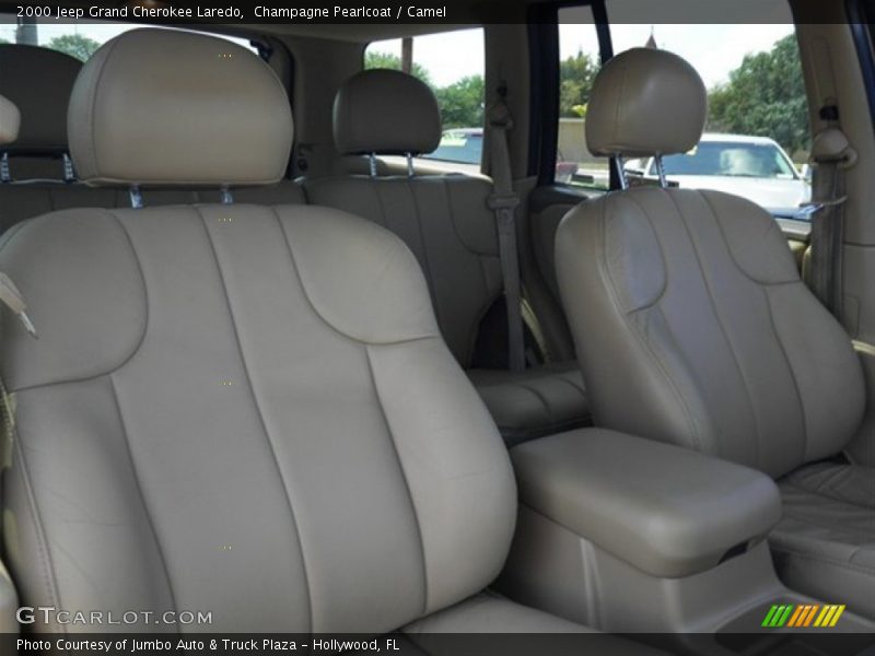 Champagne Pearlcoat / Camel 2000 Jeep Grand Cherokee Laredo