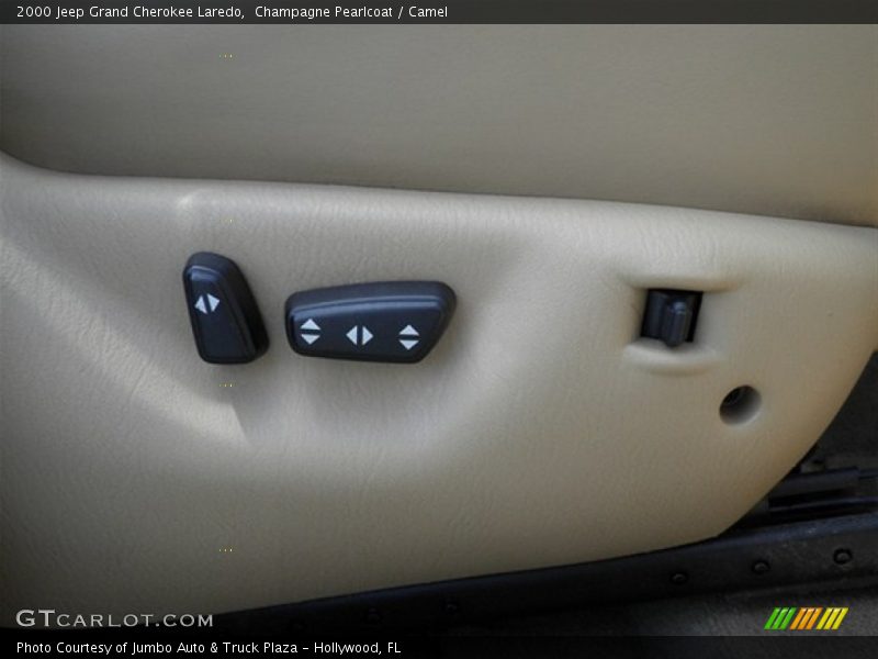 Champagne Pearlcoat / Camel 2000 Jeep Grand Cherokee Laredo