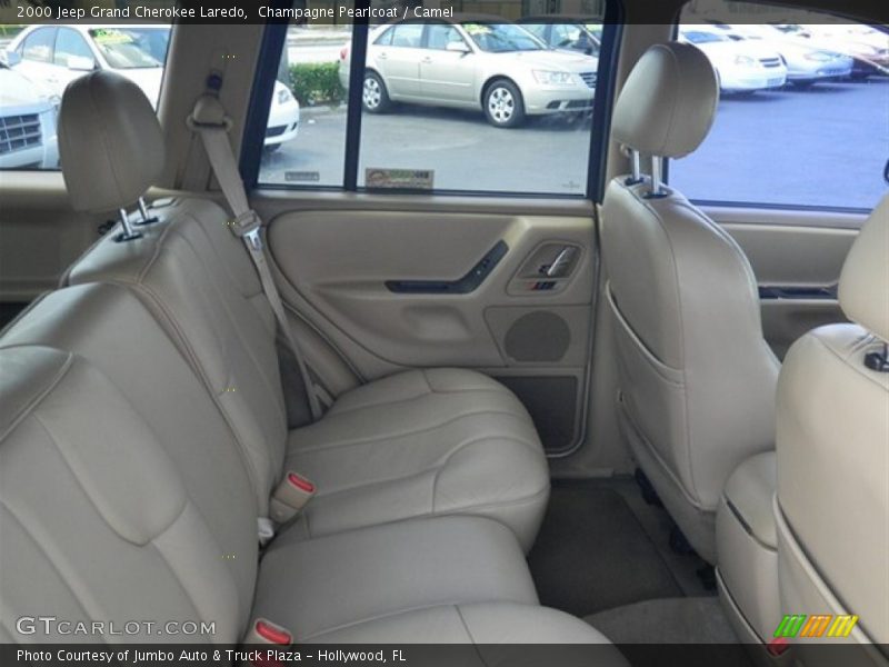 Champagne Pearlcoat / Camel 2000 Jeep Grand Cherokee Laredo