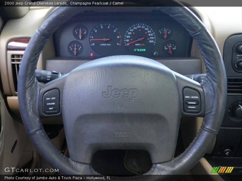 Champagne Pearlcoat / Camel 2000 Jeep Grand Cherokee Laredo