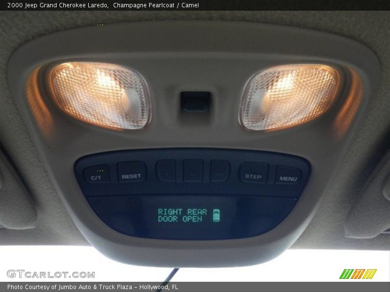 Champagne Pearlcoat / Camel 2000 Jeep Grand Cherokee Laredo