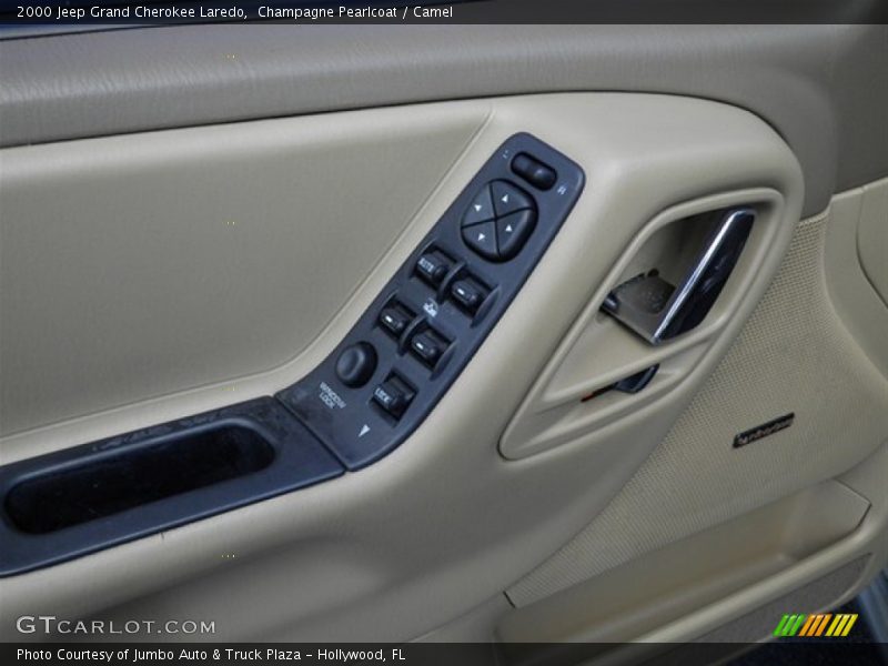 Champagne Pearlcoat / Camel 2000 Jeep Grand Cherokee Laredo