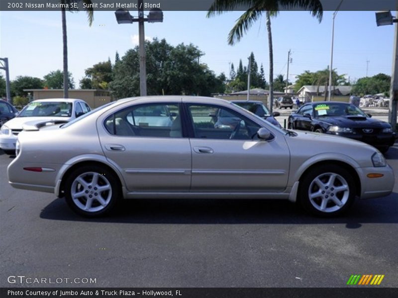 Sunlit Sand Metallic / Blond 2002 Nissan Maxima SE