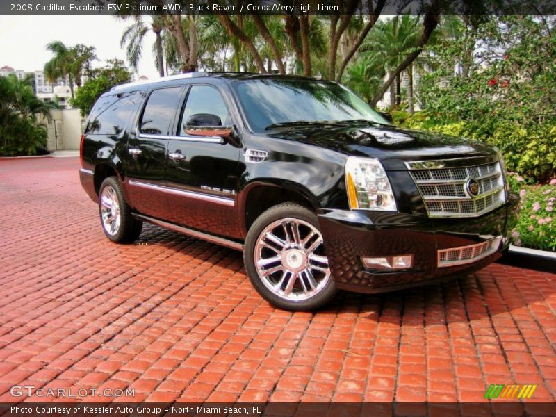 Front 3/4 View of 2008 Escalade ESV Platinum AWD