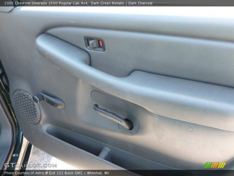 Dark Green Metallic / Dark Charcoal 2005 Chevrolet Silverado 1500 Regular Cab 4x4
