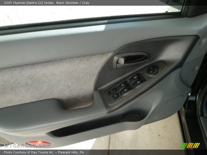 Black Obsidian / Gray 2005 Hyundai Elantra GLS Sedan