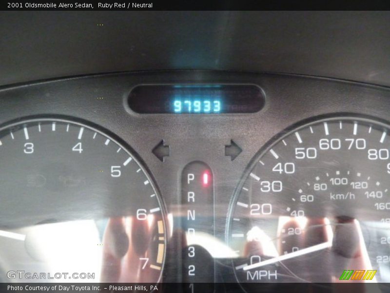 Ruby Red / Neutral 2001 Oldsmobile Alero Sedan