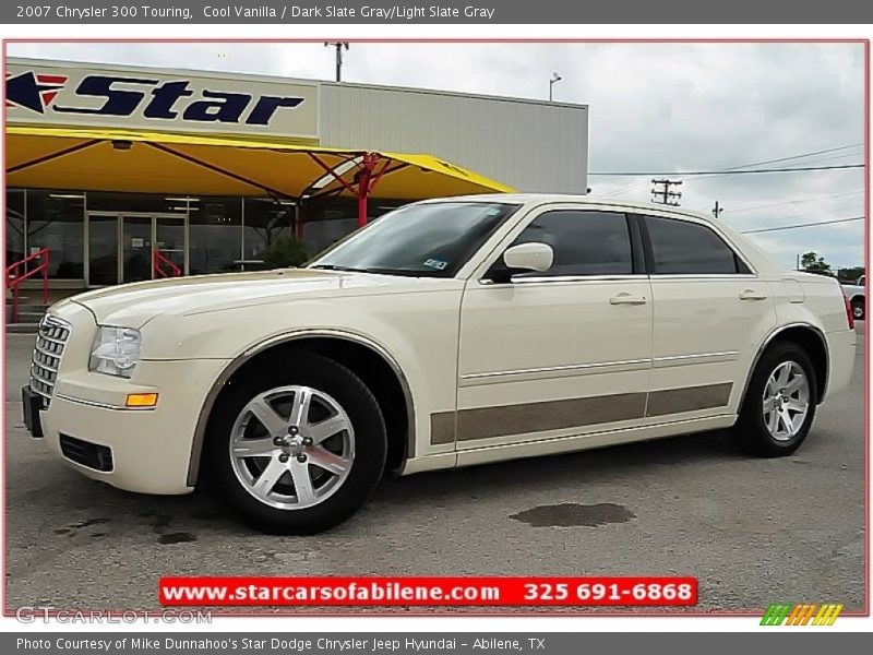 Cool Vanilla / Dark Slate Gray/Light Slate Gray 2007 Chrysler 300 Touring