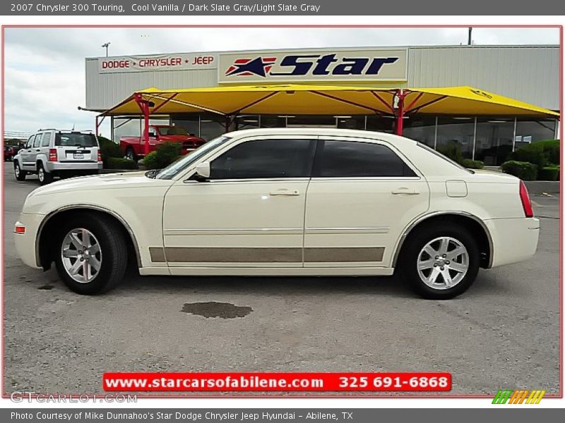 Cool Vanilla / Dark Slate Gray/Light Slate Gray 2007 Chrysler 300 Touring