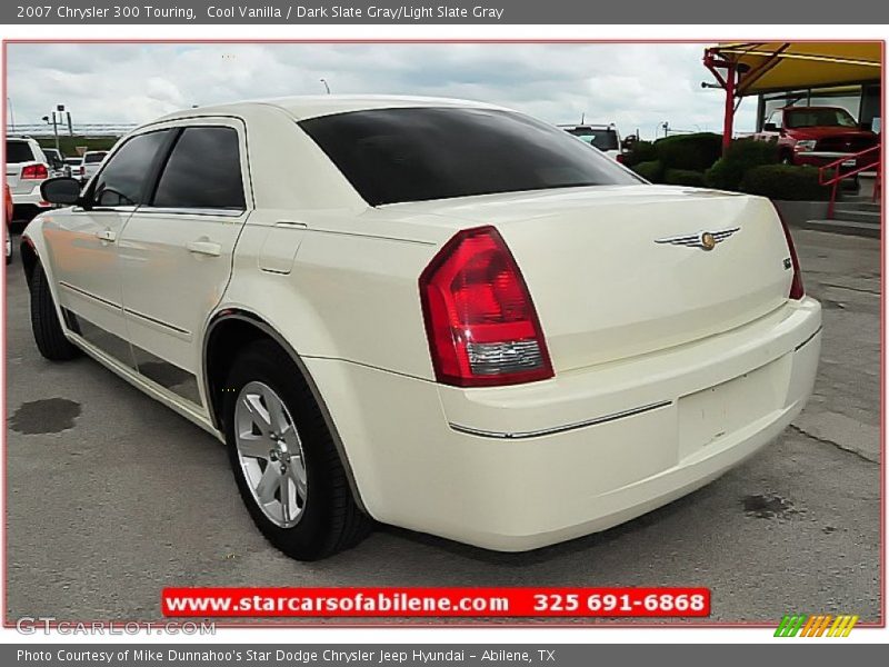 Cool Vanilla / Dark Slate Gray/Light Slate Gray 2007 Chrysler 300 Touring