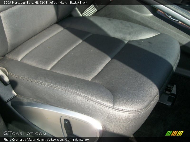 Black / Black 2009 Mercedes-Benz ML 320 BlueTec 4Matic