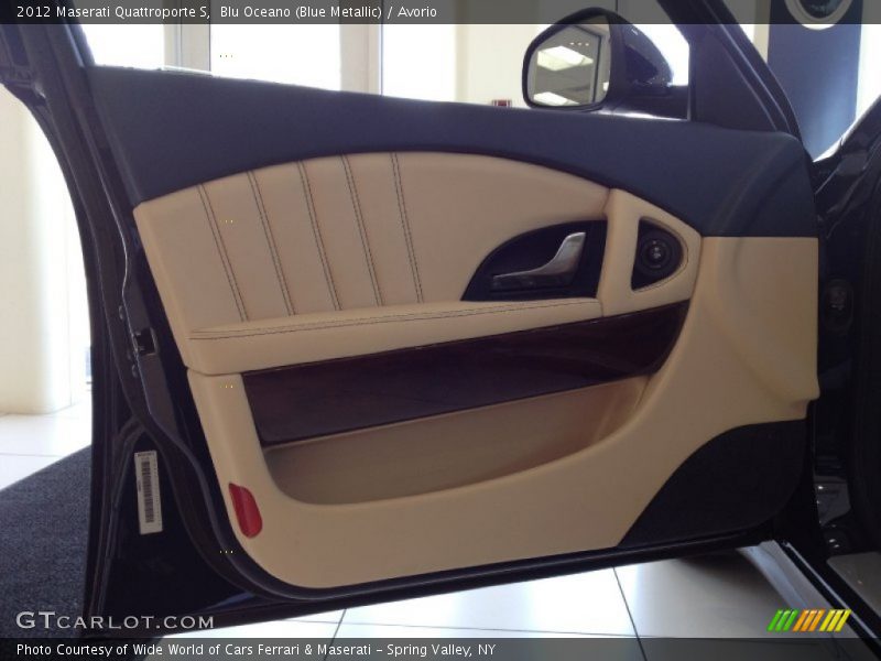 Door Panel of 2012 Quattroporte S