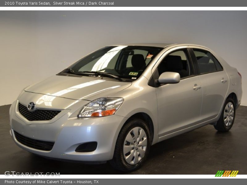 Silver Streak Mica / Dark Charcoal 2010 Toyota Yaris Sedan
