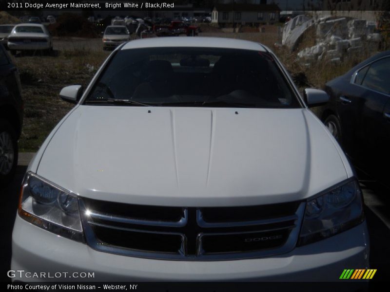 Bright White / Black/Red 2011 Dodge Avenger Mainstreet