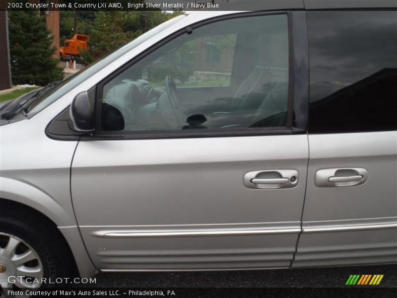 Bright Silver Metallic / Navy Blue 2002 Chrysler Town & Country LXi AWD