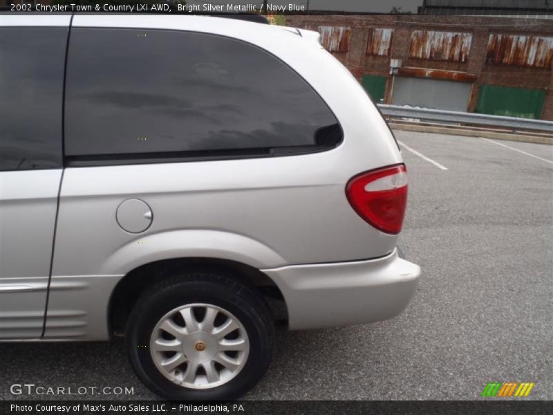 Bright Silver Metallic / Navy Blue 2002 Chrysler Town & Country LXi AWD