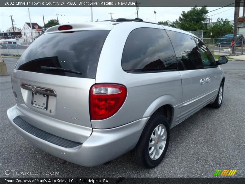 Bright Silver Metallic / Navy Blue 2002 Chrysler Town & Country LXi AWD