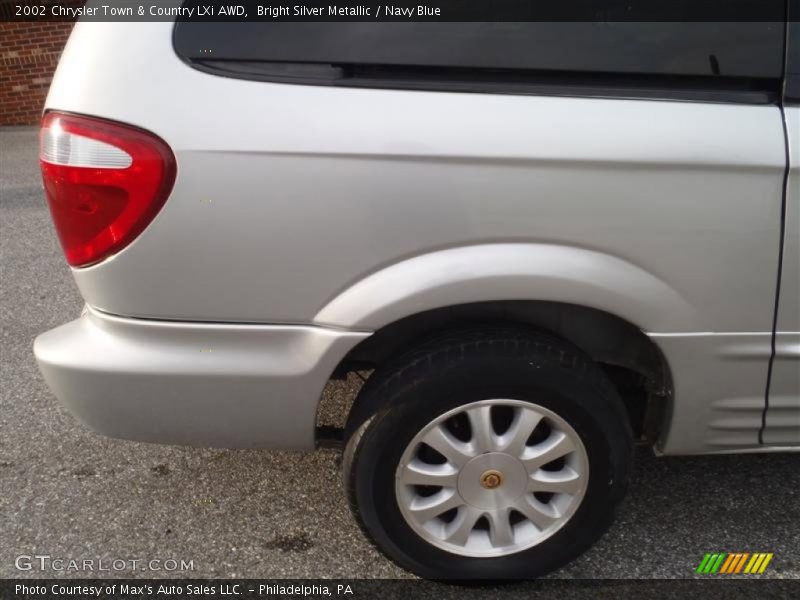Bright Silver Metallic / Navy Blue 2002 Chrysler Town & Country LXi AWD