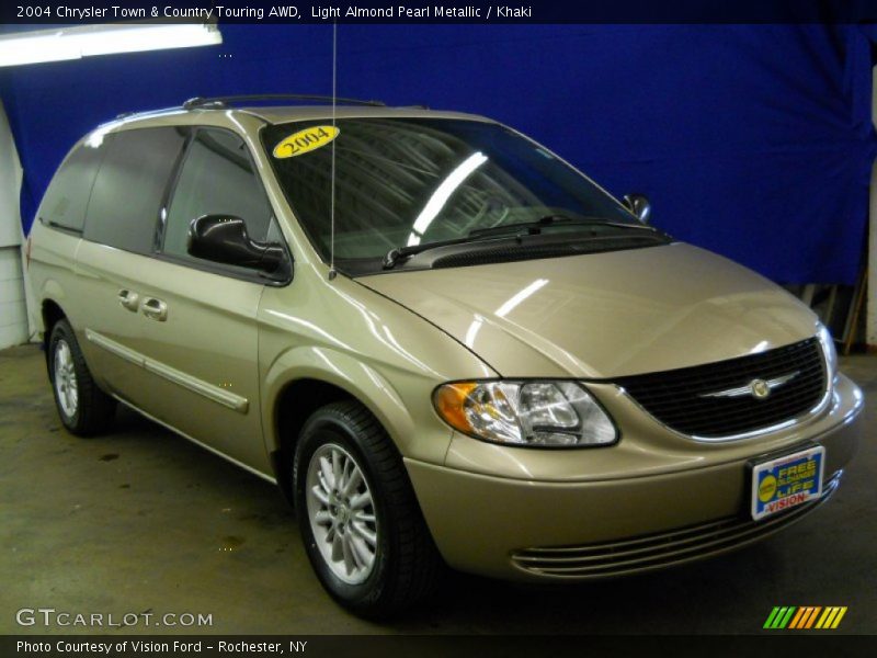 Light Almond Pearl Metallic / Khaki 2004 Chrysler Town & Country Touring AWD