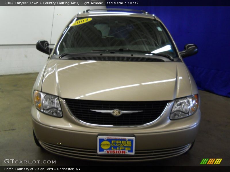 Light Almond Pearl Metallic / Khaki 2004 Chrysler Town & Country Touring AWD