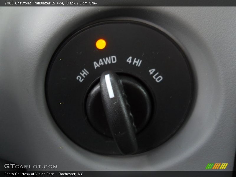 Black / Light Gray 2005 Chevrolet TrailBlazer LS 4x4