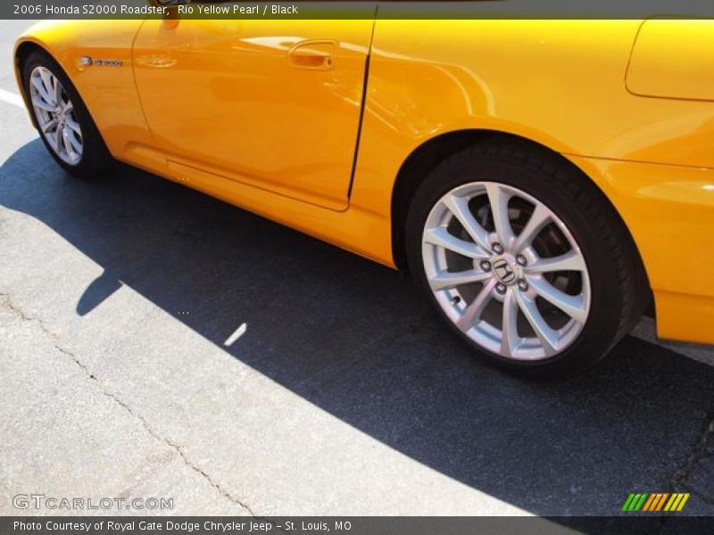 Rio Yellow Pearl / Black 2006 Honda S2000 Roadster