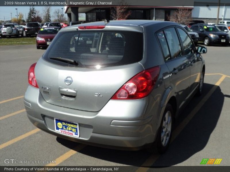 Magnetic Gray / Charcoal 2009 Nissan Versa 1.8 SL Hatchback