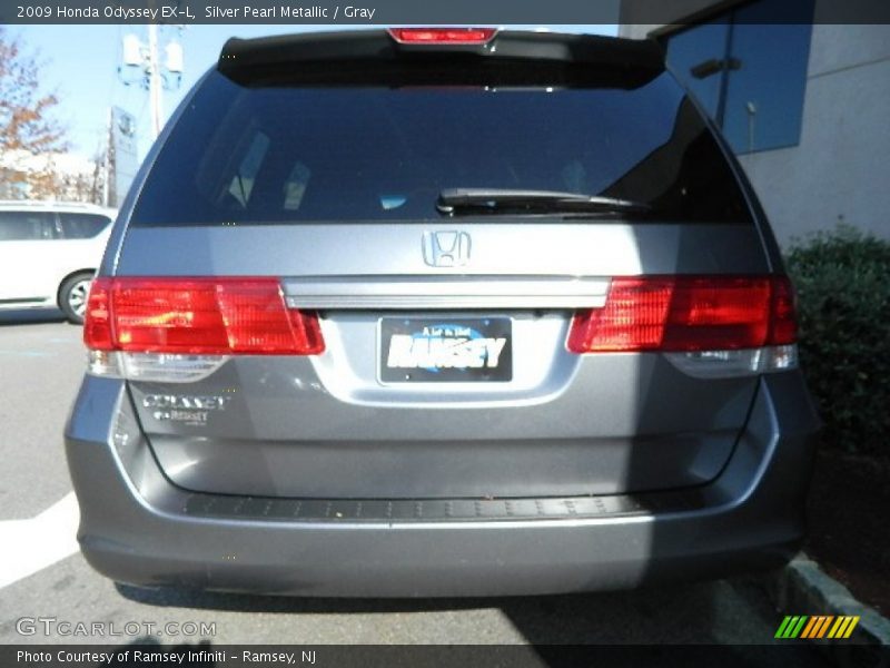 Silver Pearl Metallic / Gray 2009 Honda Odyssey EX-L