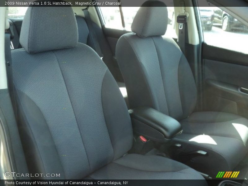 Magnetic Gray / Charcoal 2009 Nissan Versa 1.8 SL Hatchback