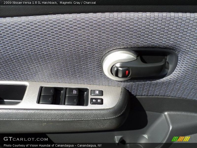 Magnetic Gray / Charcoal 2009 Nissan Versa 1.8 SL Hatchback