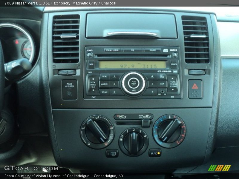 Magnetic Gray / Charcoal 2009 Nissan Versa 1.8 SL Hatchback