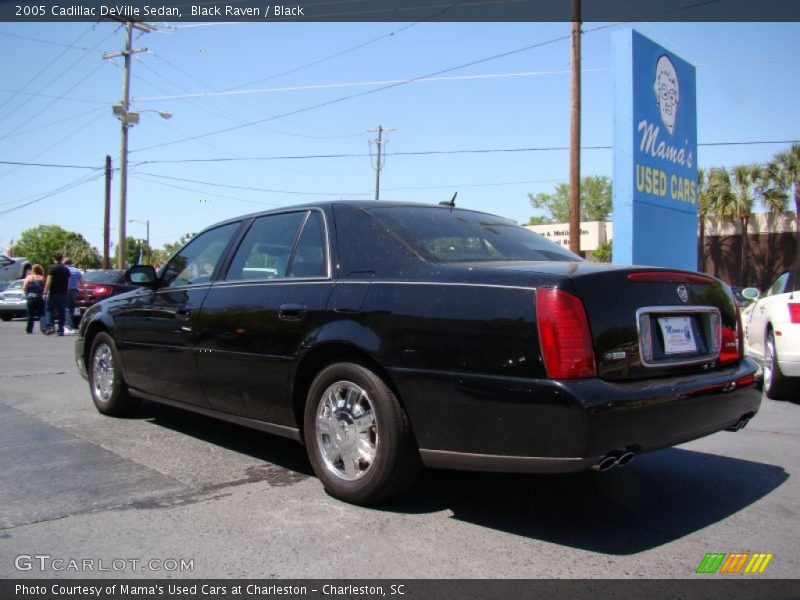 Black Raven / Black 2005 Cadillac DeVille Sedan