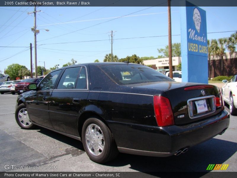 Black Raven / Black 2005 Cadillac DeVille Sedan