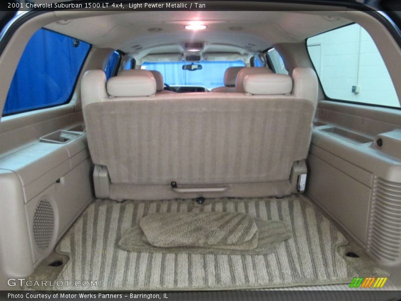 Light Pewter Metallic / Tan 2001 Chevrolet Suburban 1500 LT 4x4