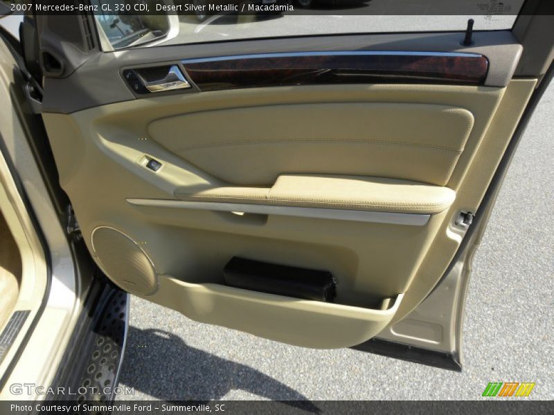 Desert Silver Metallic / Macadamia 2007 Mercedes-Benz GL 320 CDI