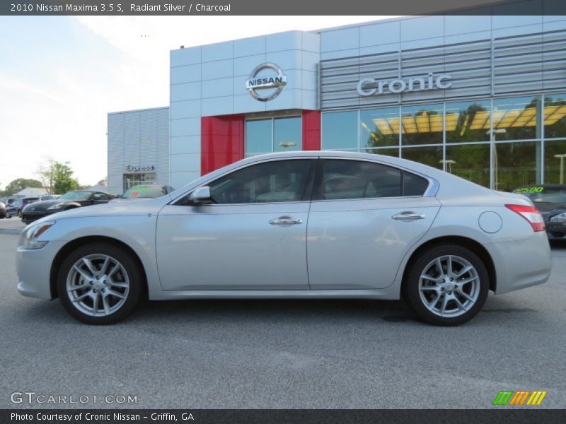 Radiant Silver / Charcoal 2010 Nissan Maxima 3.5 S