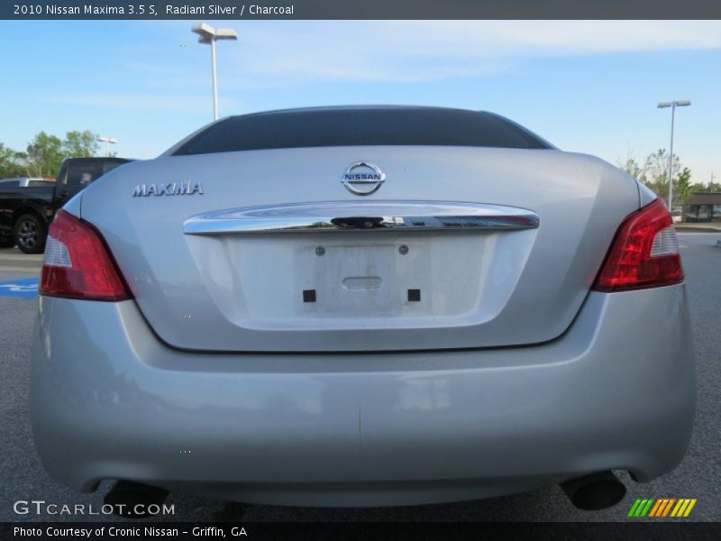 Radiant Silver / Charcoal 2010 Nissan Maxima 3.5 S