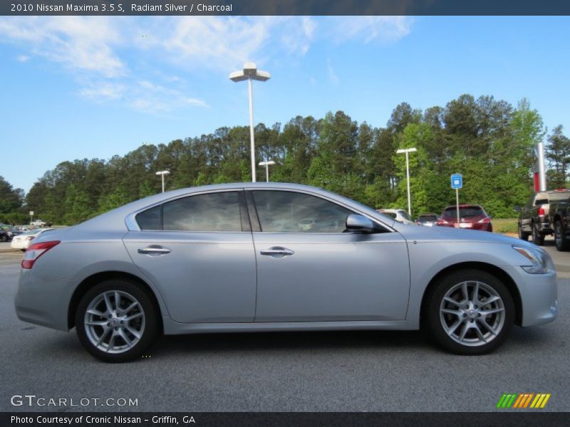Radiant Silver / Charcoal 2010 Nissan Maxima 3.5 S