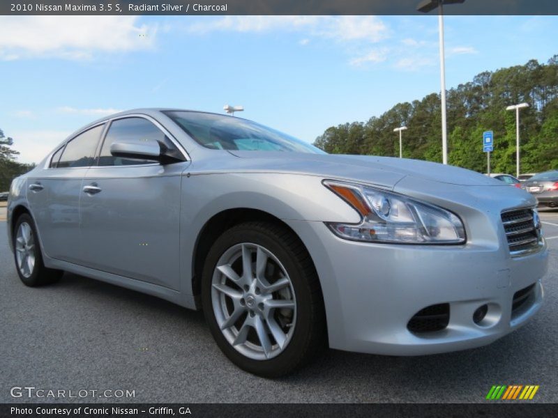 Radiant Silver / Charcoal 2010 Nissan Maxima 3.5 S