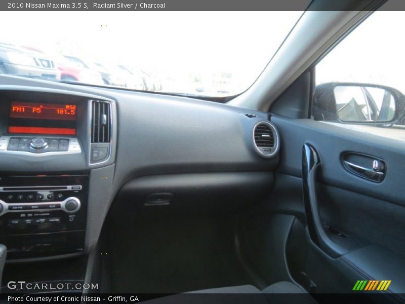 Radiant Silver / Charcoal 2010 Nissan Maxima 3.5 S