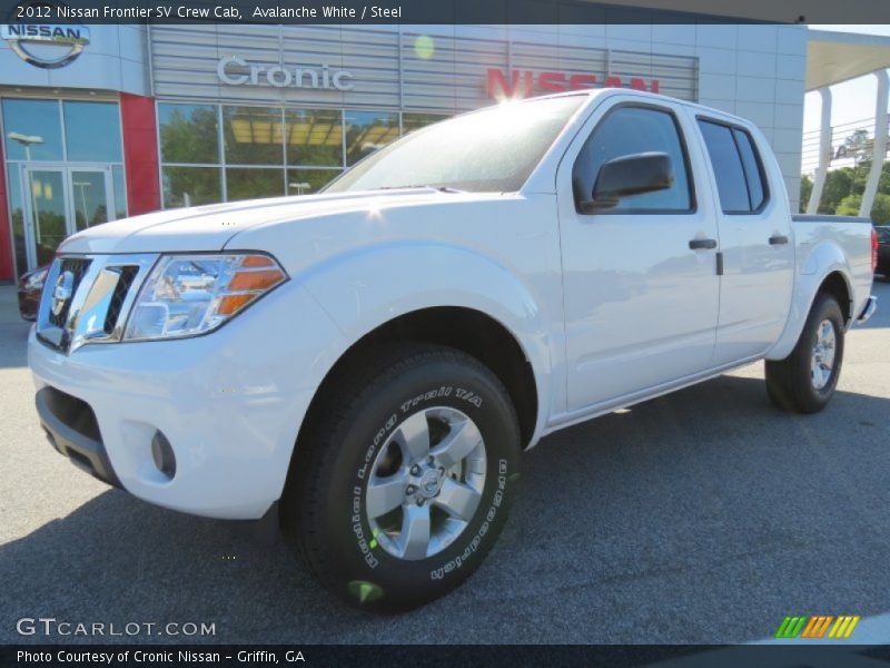 Avalanche White / Steel 2012 Nissan Frontier SV Crew Cab