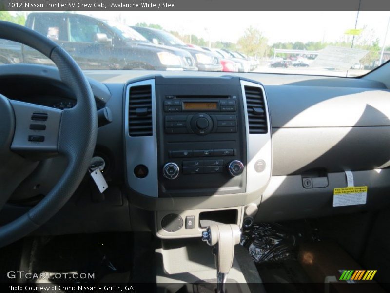 Avalanche White / Steel 2012 Nissan Frontier SV Crew Cab