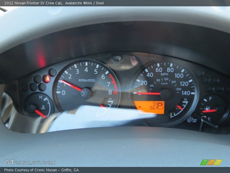 Avalanche White / Steel 2012 Nissan Frontier SV Crew Cab