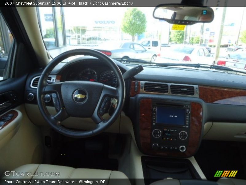 Black / Light Cashmere/Ebony 2007 Chevrolet Suburban 1500 LT 4x4