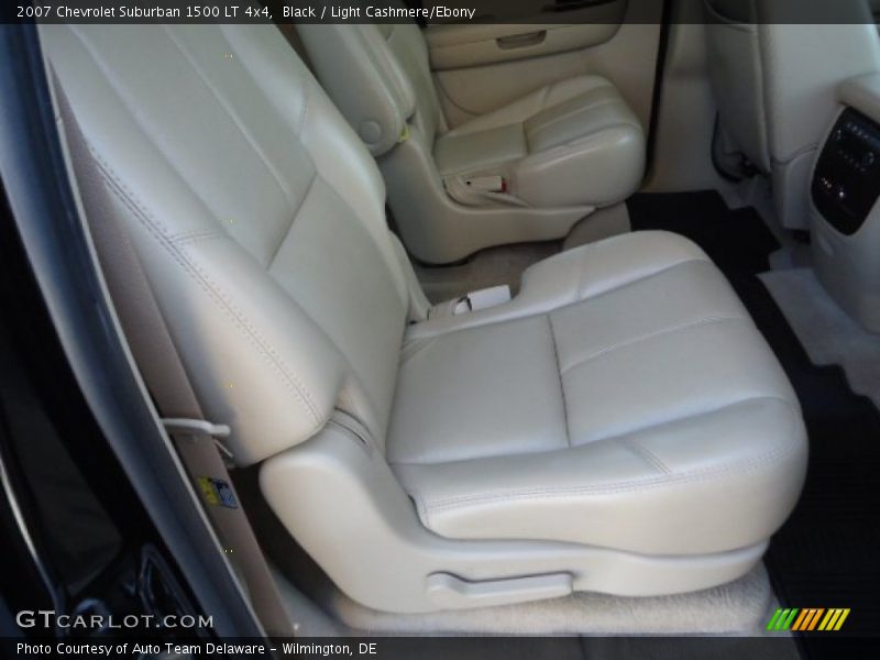 Black / Light Cashmere/Ebony 2007 Chevrolet Suburban 1500 LT 4x4