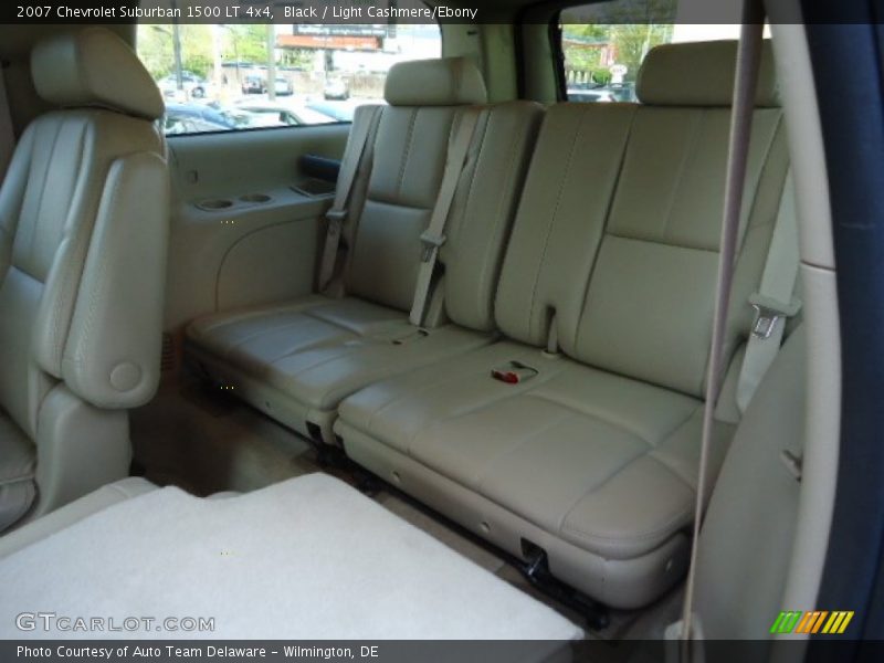 Black / Light Cashmere/Ebony 2007 Chevrolet Suburban 1500 LT 4x4